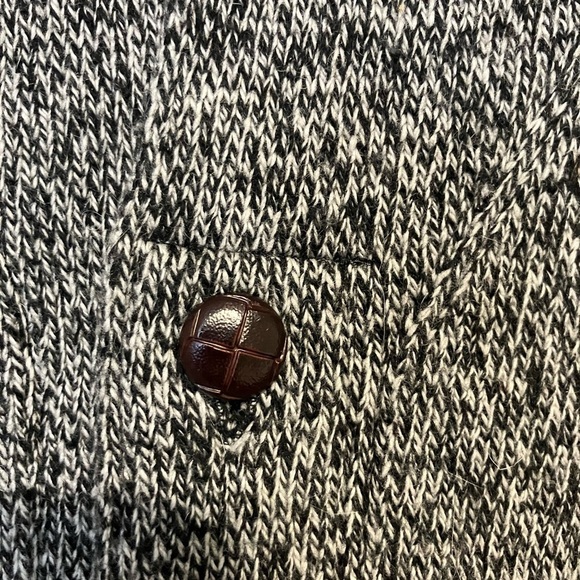 Eddie Bauer Knit Sweater Women’s Sz XL Grey Button Front Wool Blend Fall Warm - Picture 2 of 8